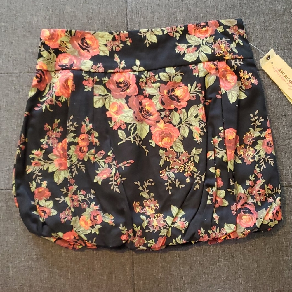 NWT floral bubble skirt